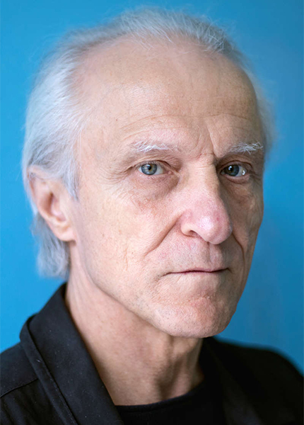 Old Ekdal: David Patrick Kelly