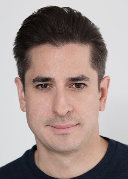 Relling/Captain Balle: Matthew Saldívar